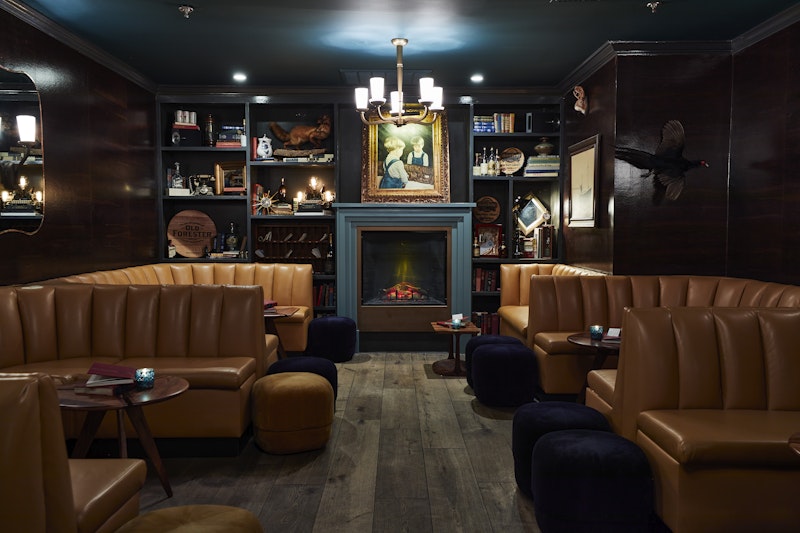 Peter Kern Library interior photo